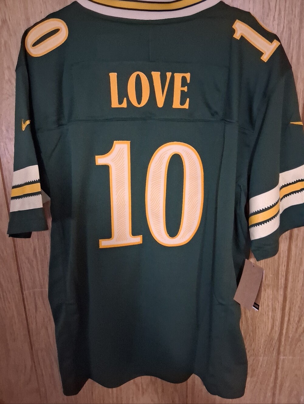 Mystery Sports Card With Jordan Love Fuse Rivalry XL Jersey